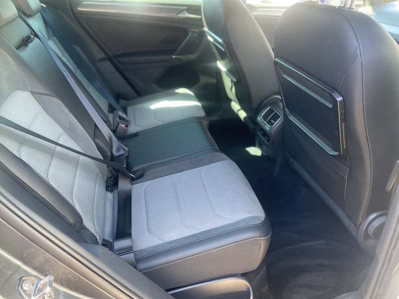 Volkswagen Tiguan TDI BlueMotion Tech R-Line - U7329