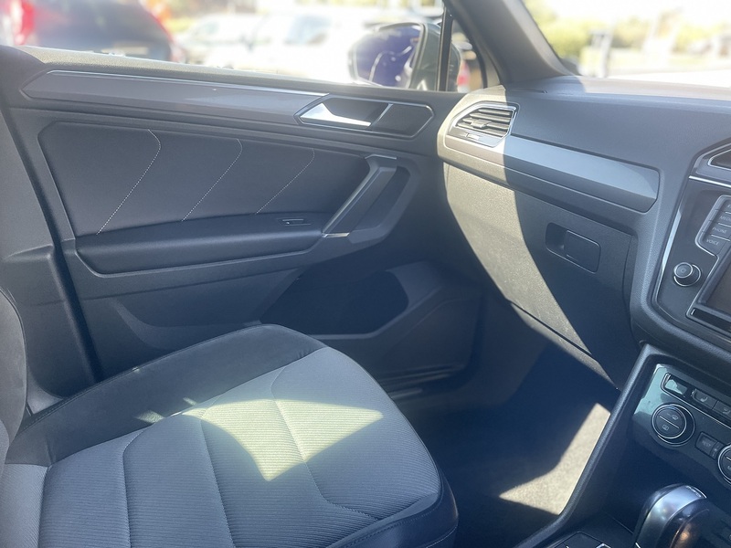 Volkswagen Tiguan TDI BlueMotion Tech R-Line - U7329
