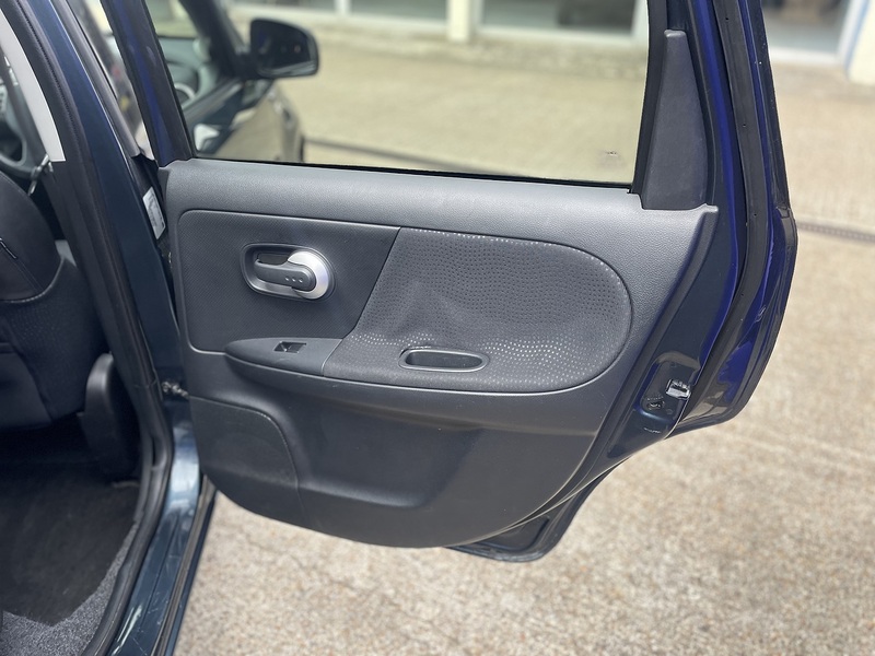 Nissan Note n-tec+ - U7345