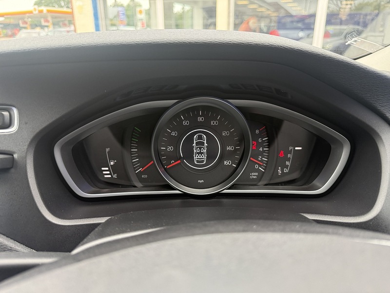 Volvo V40 Cross Country T3 Nav Plus - U7346