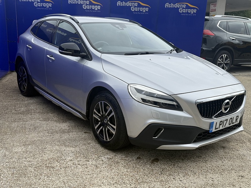 Volvo V40 Cross Country T3 Nav Plus - U7346
