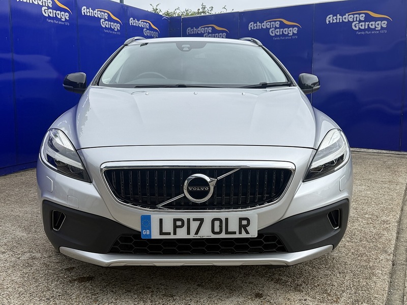 Volvo V40 Cross Country T3 Nav Plus - U7346