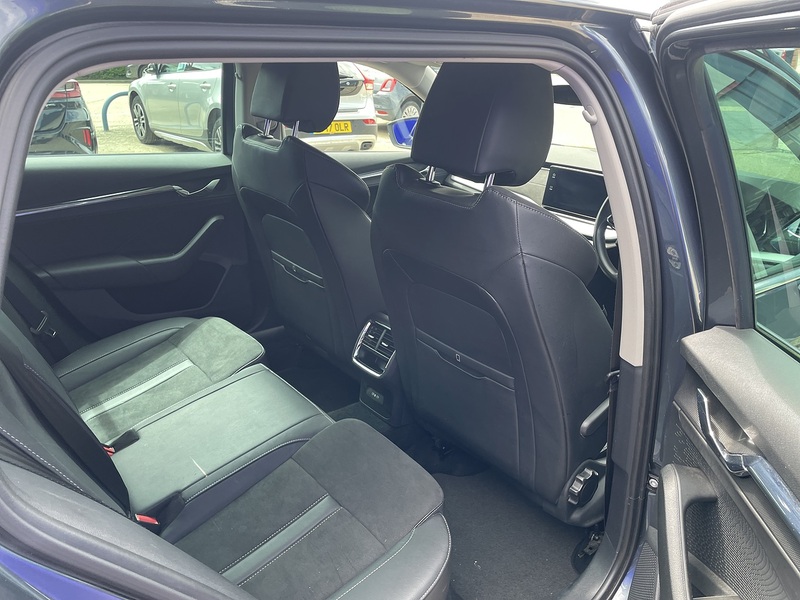 Skoda Octavia TSI iV SE L - U7348