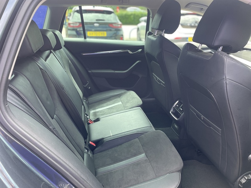 Skoda Octavia TSI iV SE L - U7348