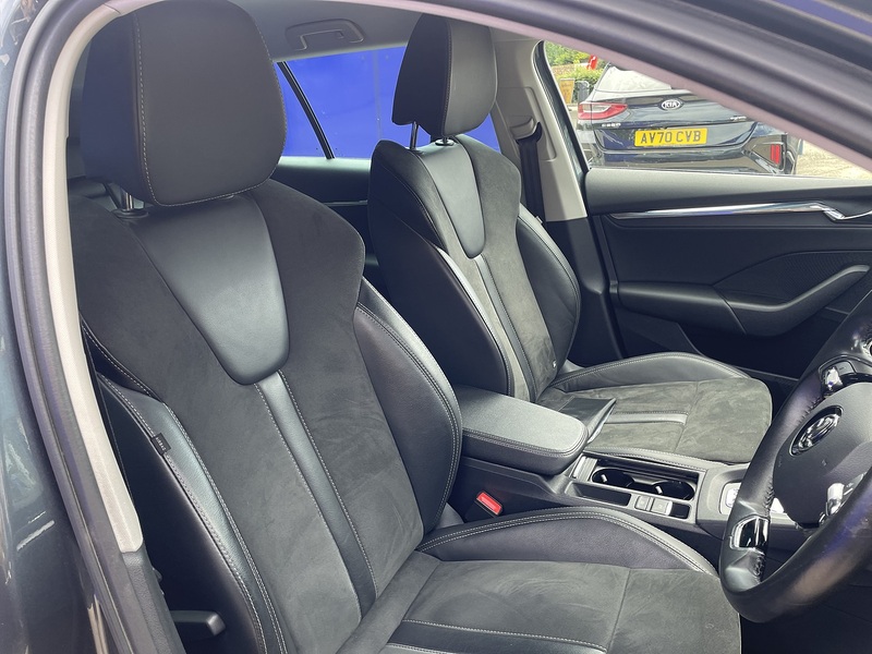 Skoda Octavia TSI iV SE L - U7348