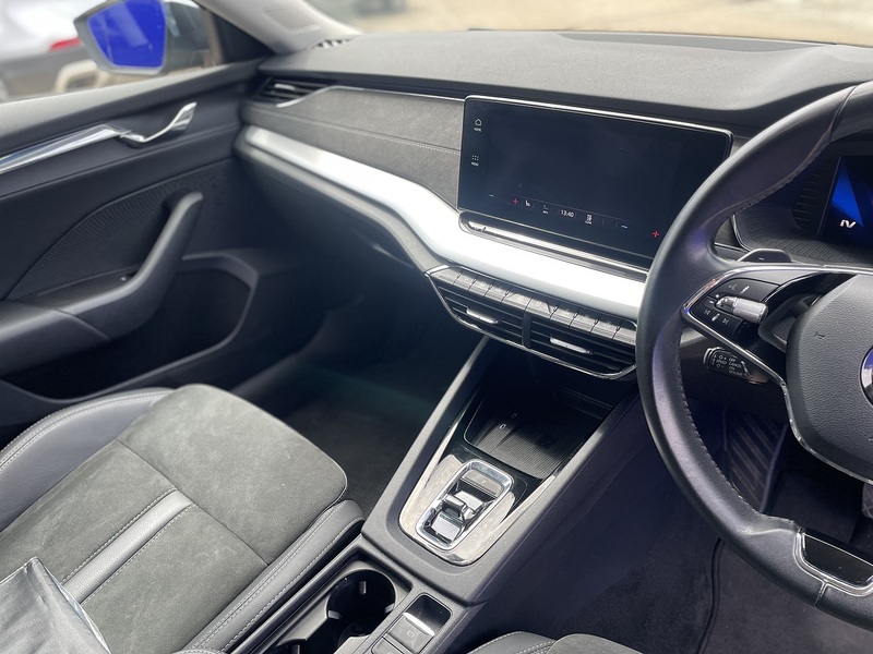 Skoda Octavia TSI iV SE L - U7348