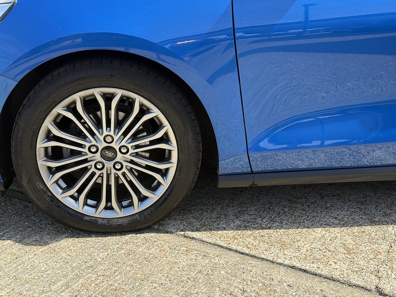 Ford Focus Titanium X - U7351