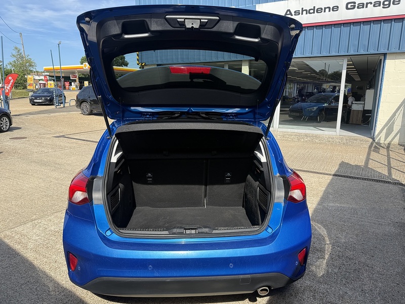 Ford Focus Titanium X - U7351
