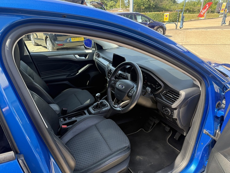 Ford Focus Titanium X - U7351