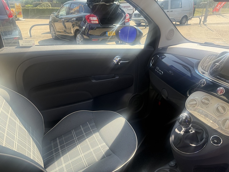Fiat 500 Lounge - U7352