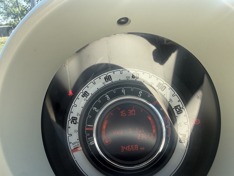 Fiat 500 Lounge - U7352