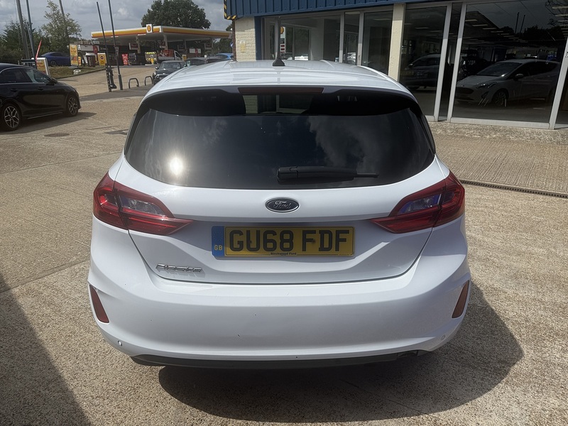 Ford Fiesta Titanium - U7360
