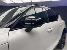 Volvo XC40 T3 R-Design Pro - U11706