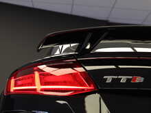 Audi TTS TFSI Black Edition - U11834