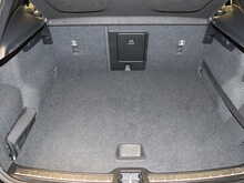 Volvo XC40 T3 R-Design - U11900