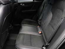 Volvo XC40 T3 R-Design - U11900