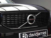 Volvo XC40 T3 R-Design - U11900