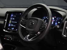 Volvo XC40 T3 R-Design - U11900