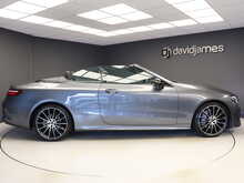 Mercedes-Benz E Class E220d AMG Line - U12003