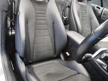 Mercedes-Benz E Class E220d AMG Line - U12003