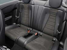 Mercedes-Benz E Class E220d AMG Line - U12003