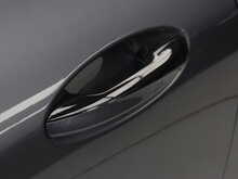 Mercedes-Benz E Class E220d AMG Line - U12003