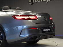 Mercedes-Benz E Class E220d AMG Line - U12003