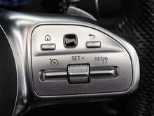 Mercedes-Benz E Class E220d AMG Line - U12003