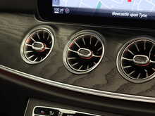 Mercedes-Benz E Class E220d AMG Line - U12003