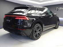 Audi Q8 TFSI V6 Black Edition - U12006