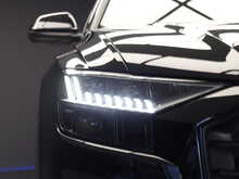 Audi Q8 TFSI V6 Black Edition - U12006