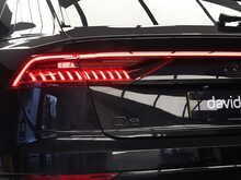Audi Q8 TFSI V6 Black Edition - U12006