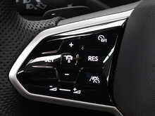 Volkswagen Tiguan TSI R-Line - U12027