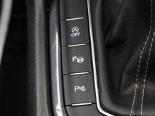 Volkswagen Tiguan TSI R-Line - U12027