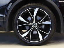 Volkswagen Tiguan TSI R-Line - U12027