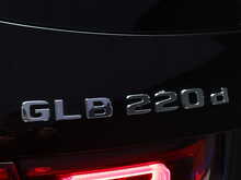 Mercedes-Benz GLB GLB220d AMG Line Night Edition - U12108