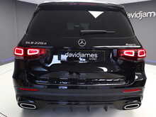 Mercedes-Benz GLB GLB220d AMG Line Night Edition - U12108