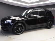 Mercedes-Benz GLB GLB220d AMG Line Night Edition - U12108