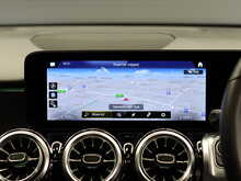 Mercedes-Benz GLB GLB220d AMG Line Night Edition - U12108