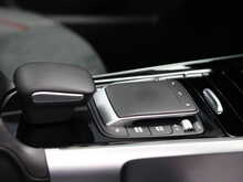 Mercedes-Benz GLB GLB220d AMG Line Night Edition - U12108