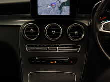 Mercedes-Benz GLC GLC250d AMG Night Edition - U12185