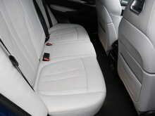 BMW X5 M BiTurbo V8 - U12213