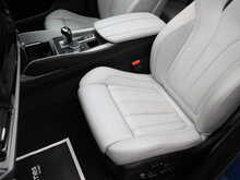 BMW X5 M BiTurbo V8 - U12213