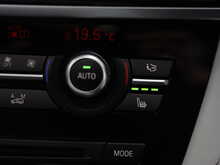 BMW X5 M BiTurbo V8 - U12213