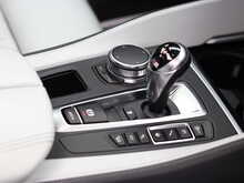 BMW X5 M BiTurbo V8 - U12213