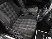 Volkswagen Golf TDI BlueMotion Tech GTD - U12231