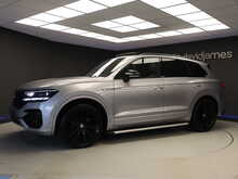 Volkswagen Touareg TDI V6 Black Edition - U12233