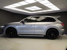 Volkswagen Touareg TDI V6 Black Edition - U12233