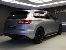 Volkswagen Touareg TDI V6 Black Edition - U12233