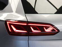 Volkswagen Touareg TDI V6 Black Edition - U12233